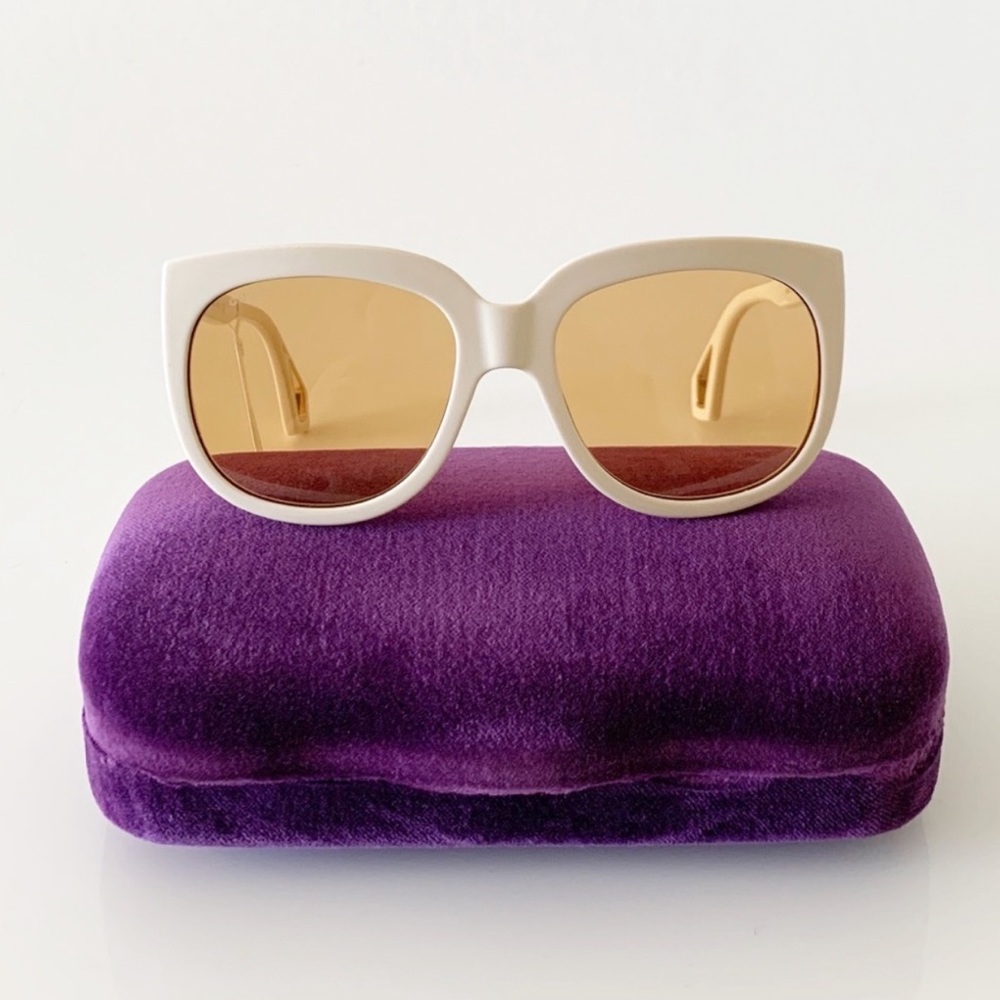 Chic Cream Sunglasses with Gold Lenses